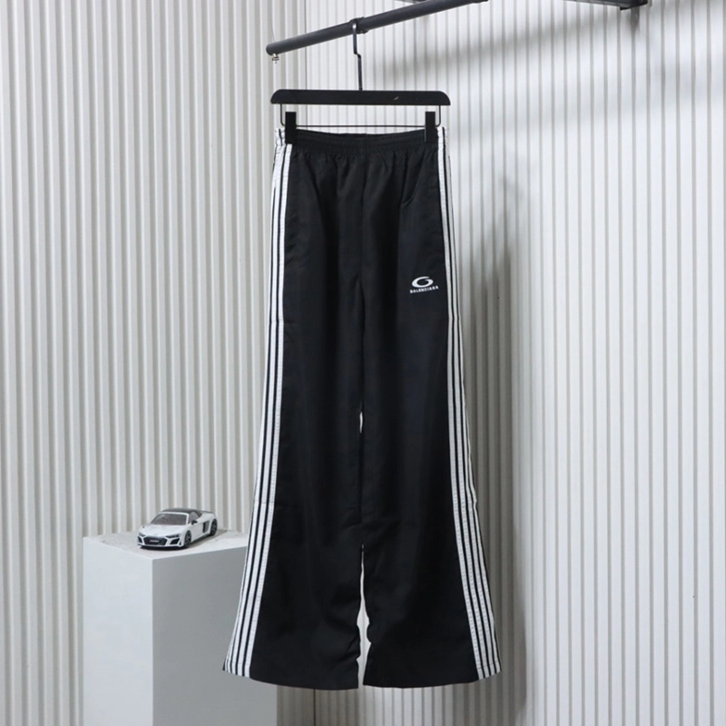 Line Logo Woven Trousers