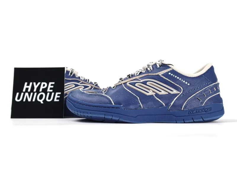 Men's Hamptons Worn-out Sneaker in Navy