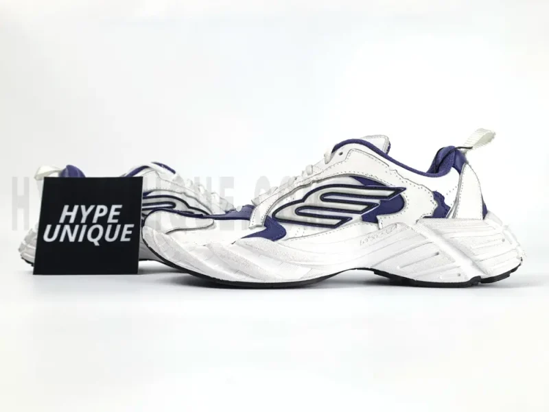 Monday Shoe in Navy/white