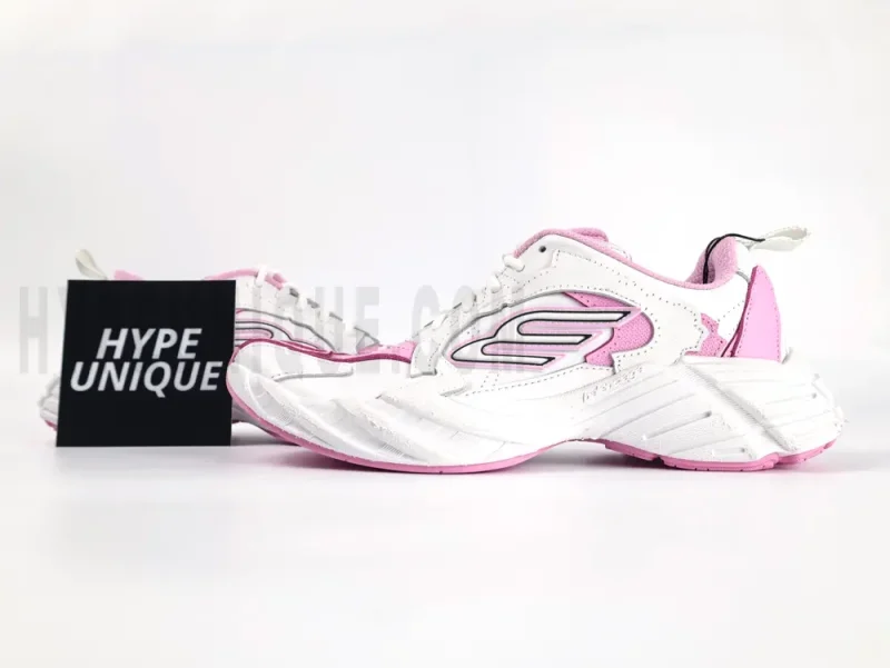 Monday Shoe in PInk/white