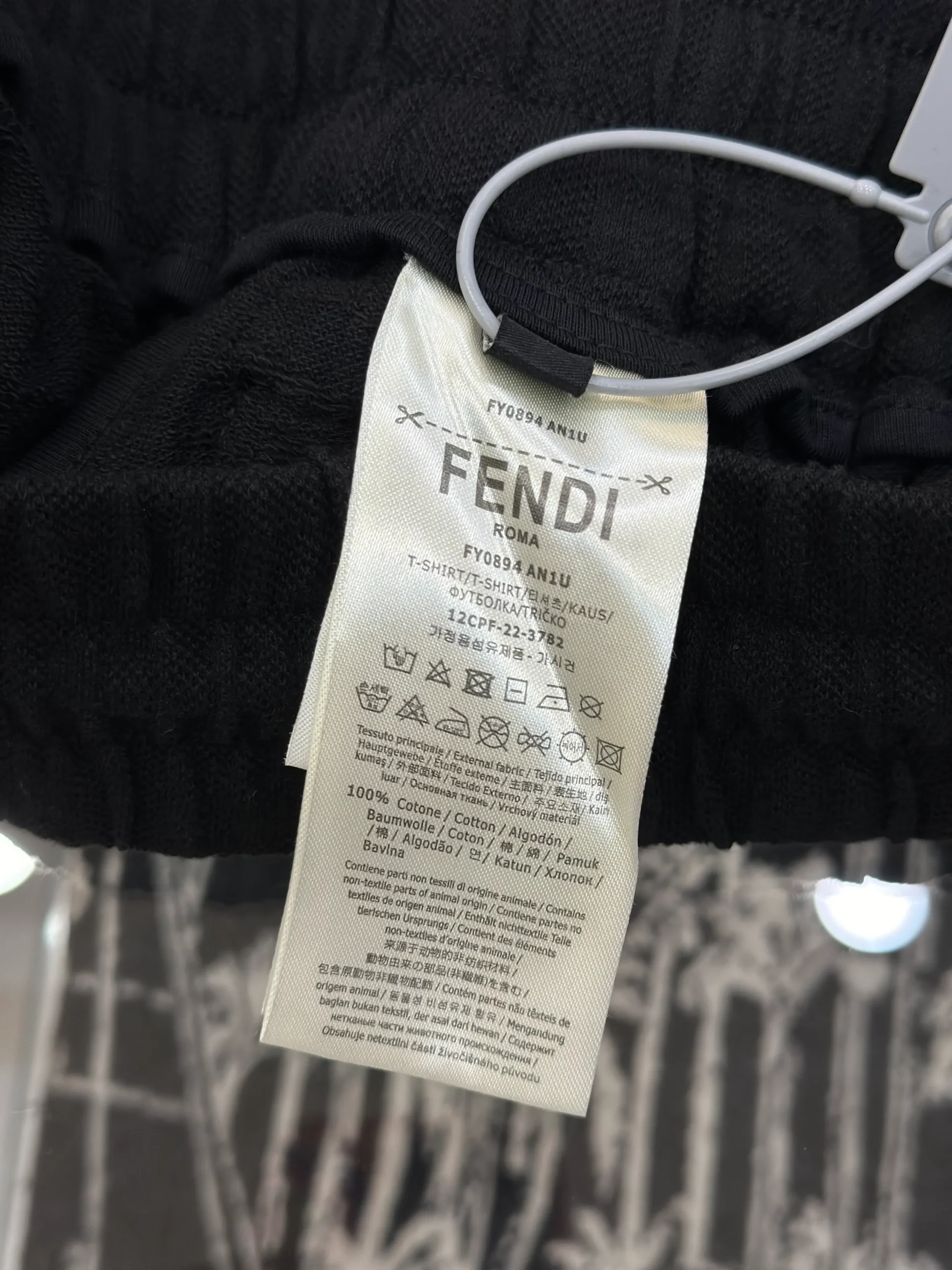 Textured Casual Shorts with Zipper Pockets - Label