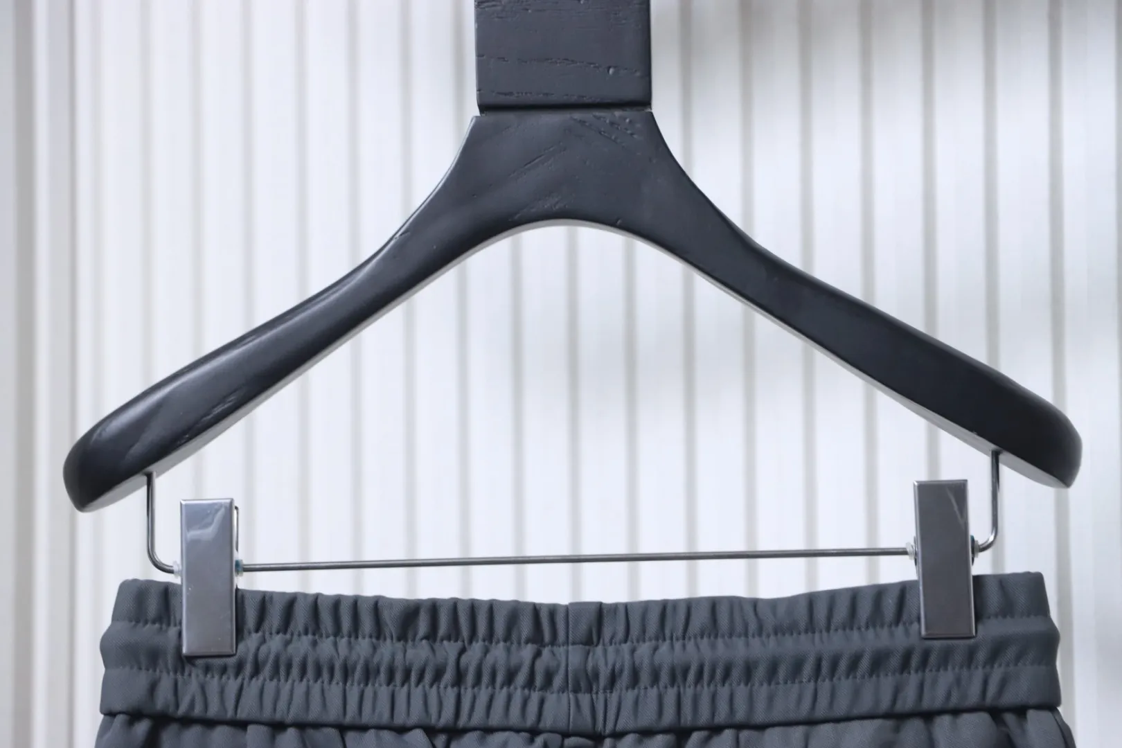 Back Pocket Flap Jogger Pants - Rear Waistline