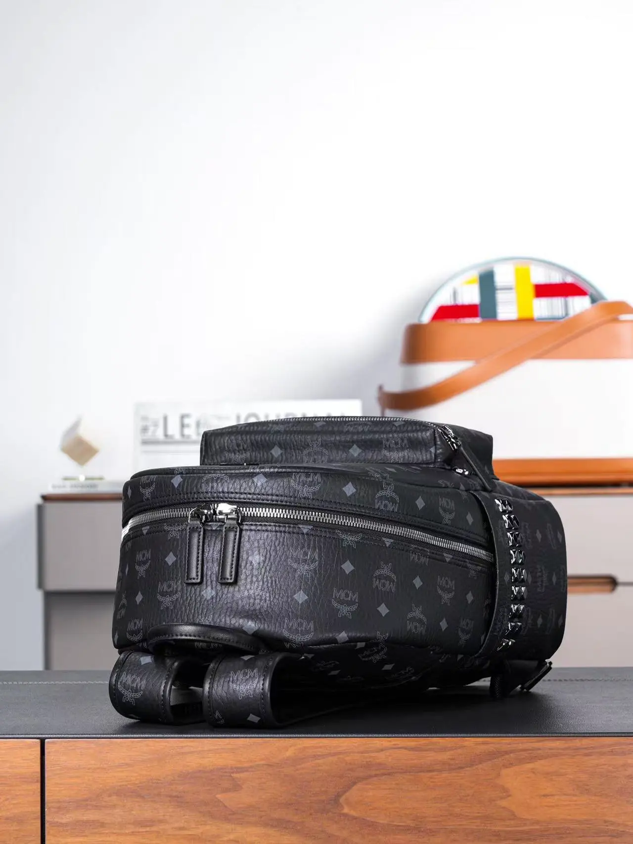 Black medium-sized studded backpack. Dimensions: 41*15.5*33.5cm9
