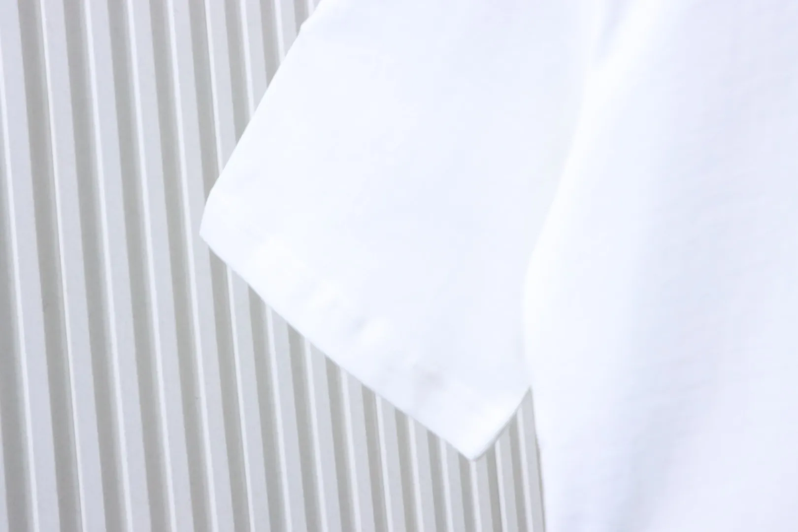 Blue Crack Logo T-Shirt - Sleeve
