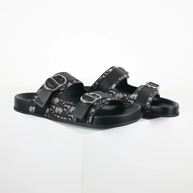 CD Aqua Platform Double-Strap Slides – Black