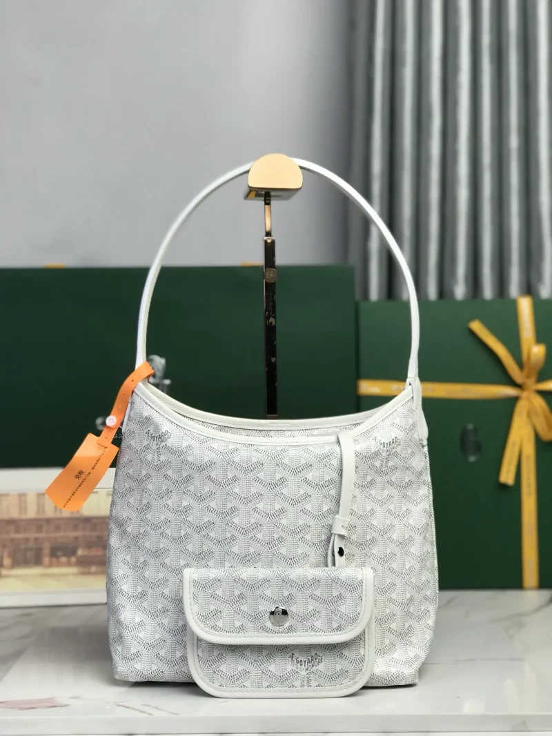 Hobo Mini, off-white, dimensions: 26 x 11 x 22