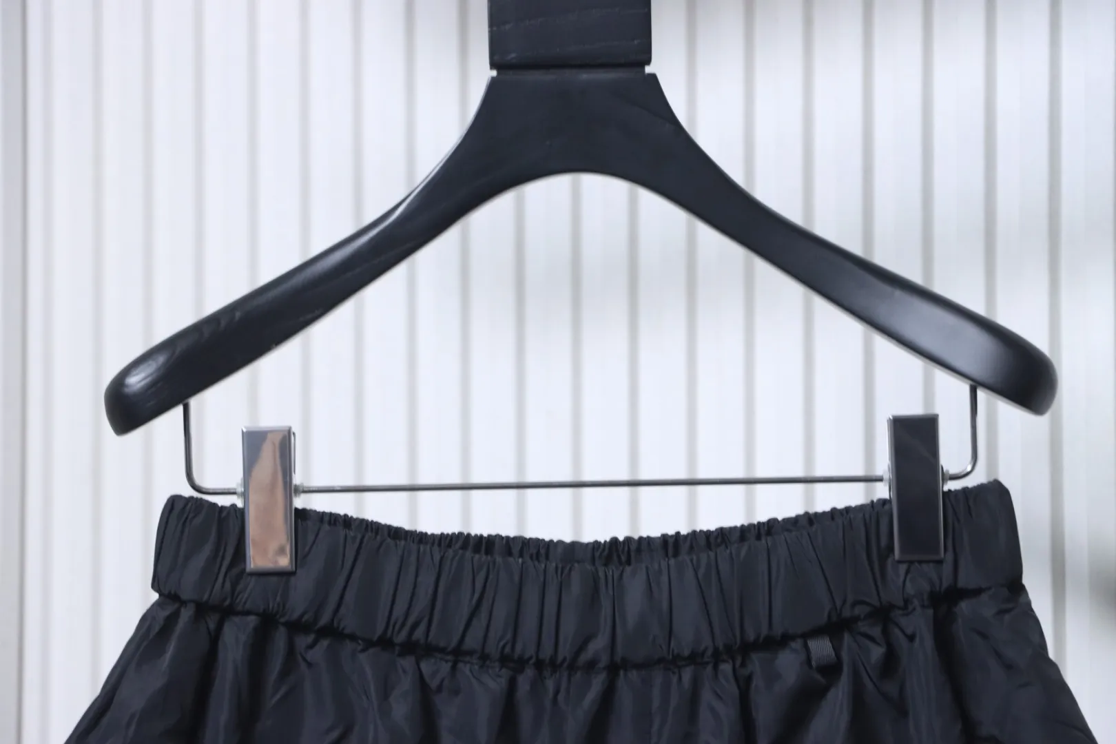 Mesh Casual Shorts - Rear Waistline