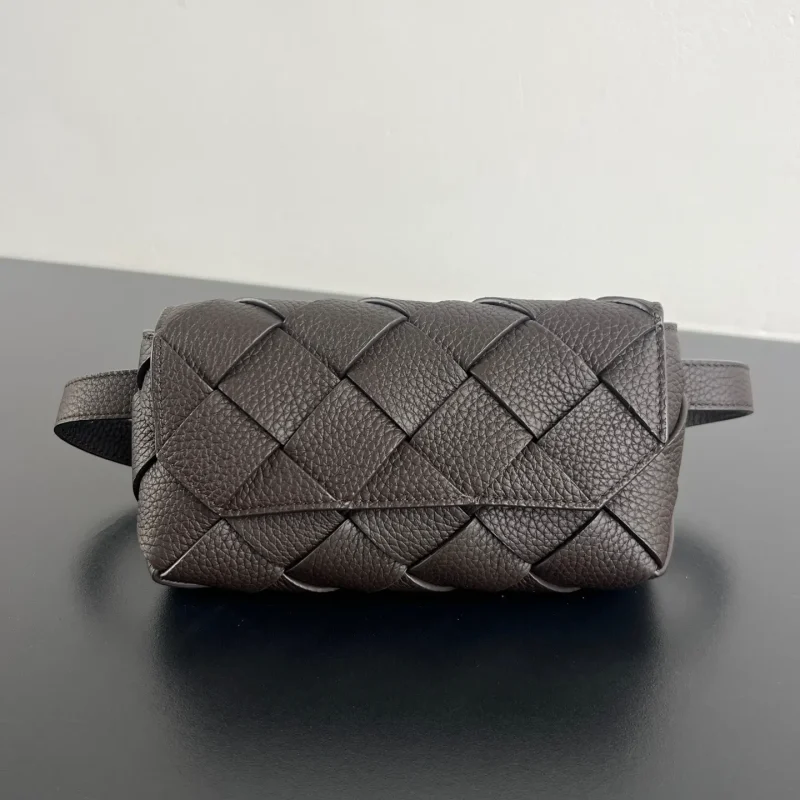 New Bv Diago waist bag, black and brown