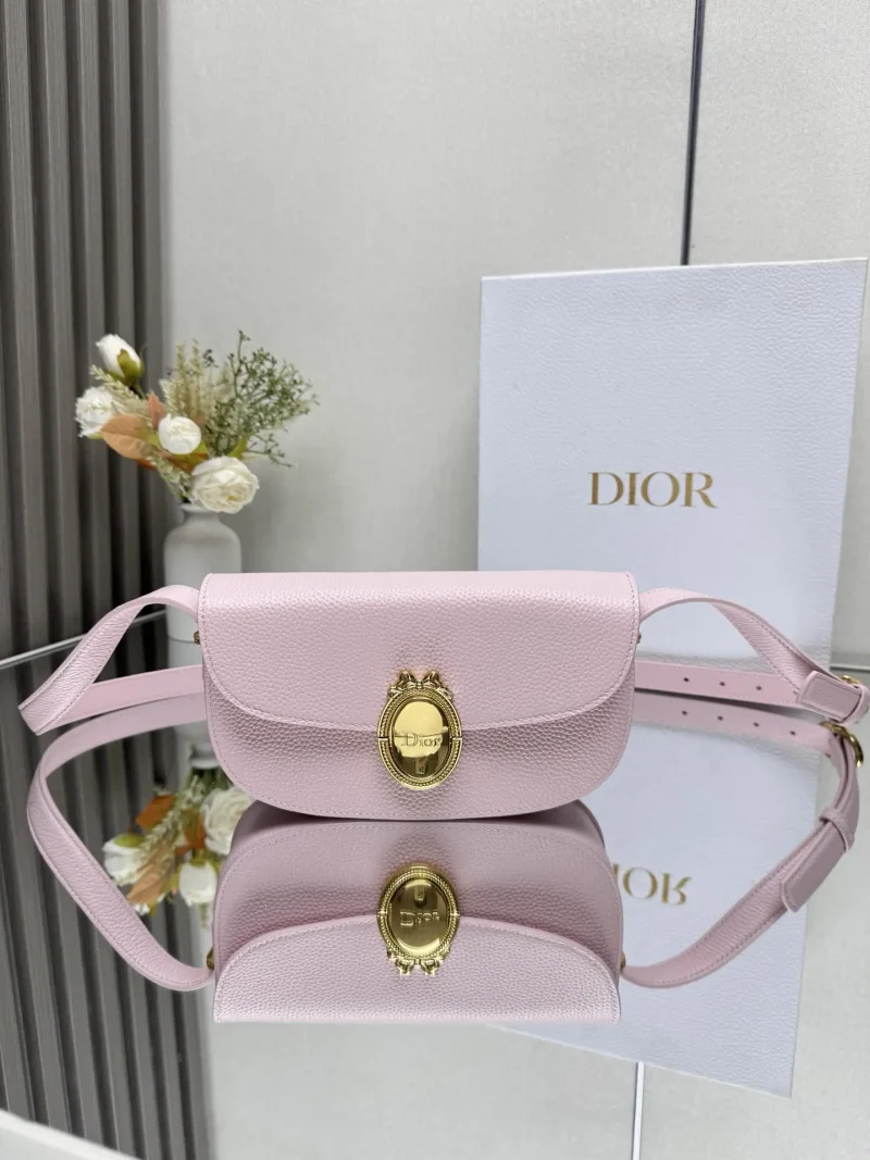 New Medaillon series bag, pink