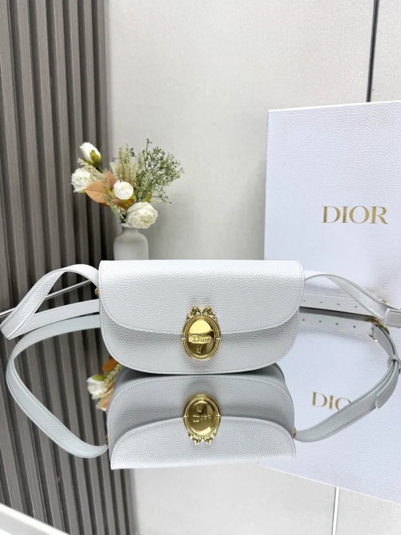 New Medaillon series bag, white, size: 21*12*5.5cm