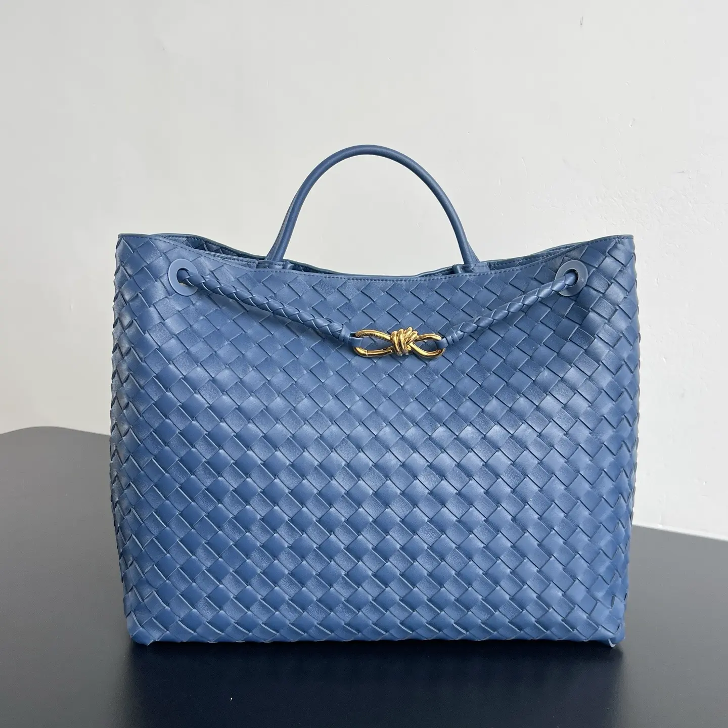 New Spring:Summer Andiamo handbag. Dimensions: 45*22*34 cm3 New Spring:Summer Andiamo handbag. Dimensions: 45*22*34 cm