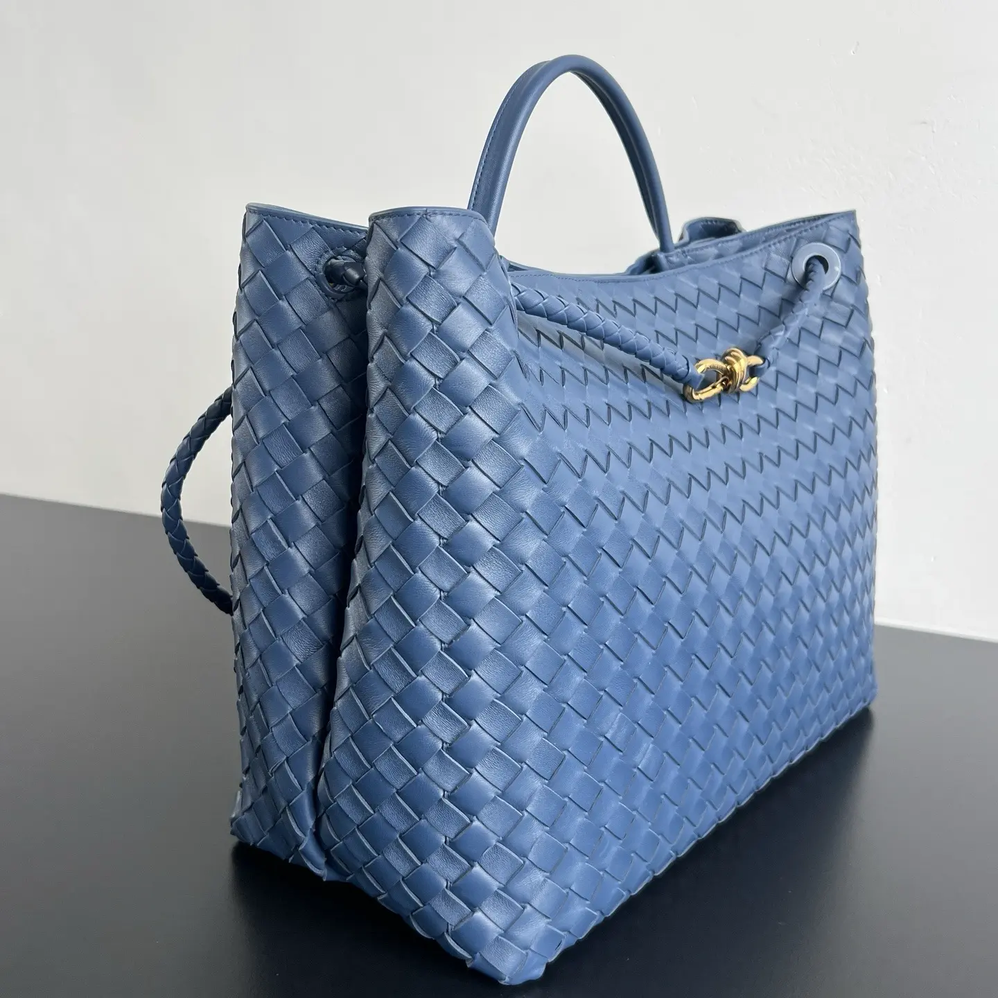 New Spring:Summer Andiamo handbag. Dimensions: 45*22*34 cm9