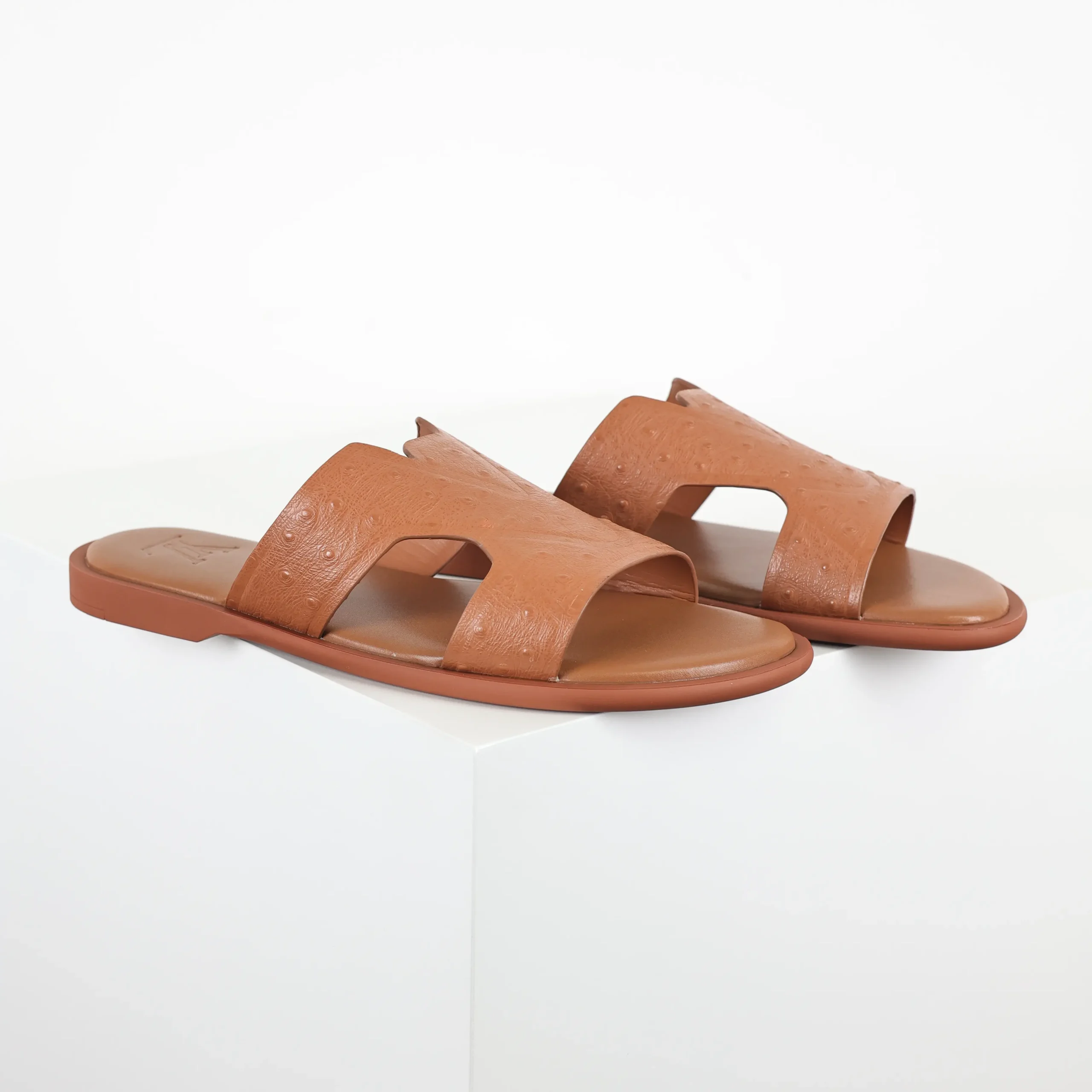 Oasis Sandalen mit runder Zehenpartie aus Krokodilleder, karamellfarben1