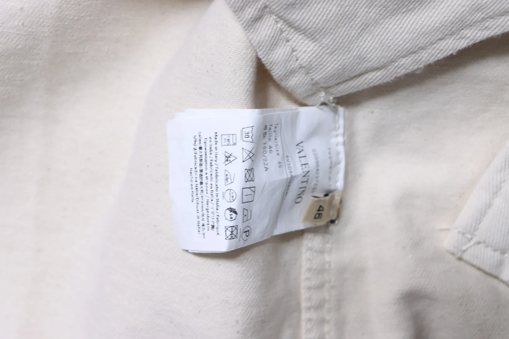 Pocket V Logo Denim Short Sleeve T-Shirt - Care Label