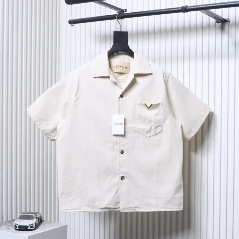 Pocket V Logo Denim Short Sleeve T-Shirt