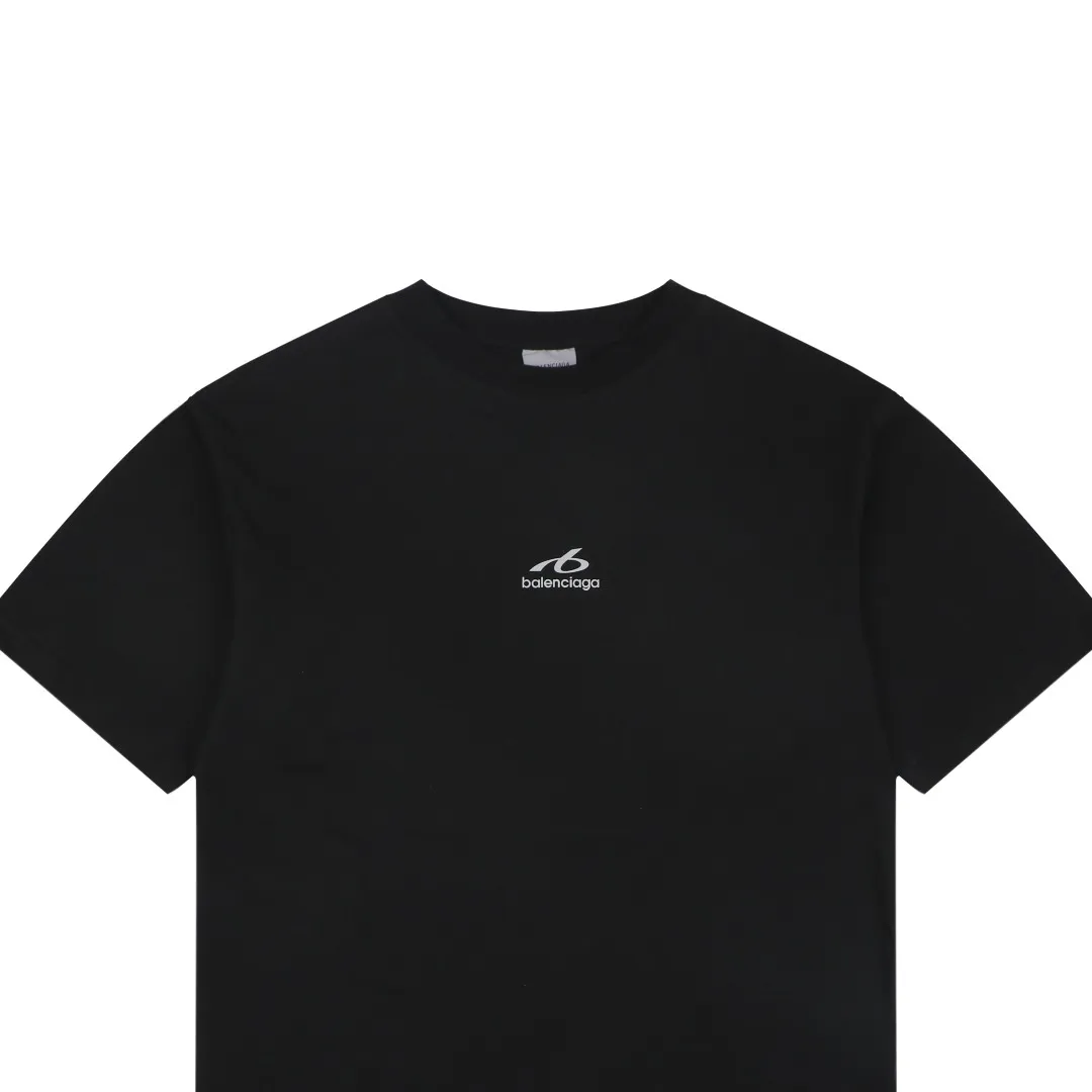 Reflective Logo Minimalist T-Shirt - Details