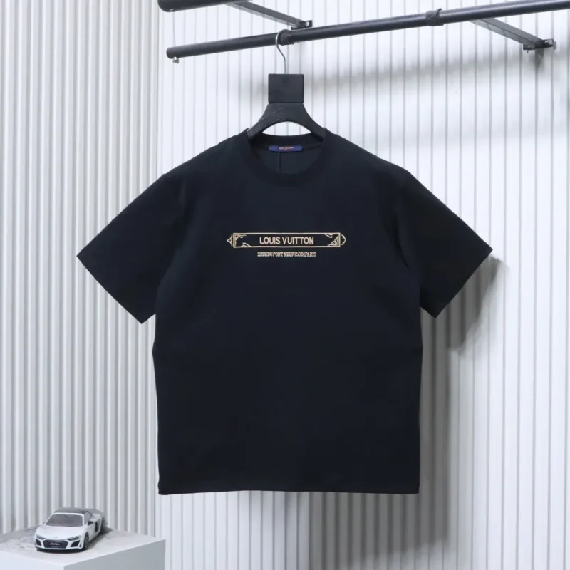 Retro Scroll Embroidered Letter Short Sleeve T-Shirt