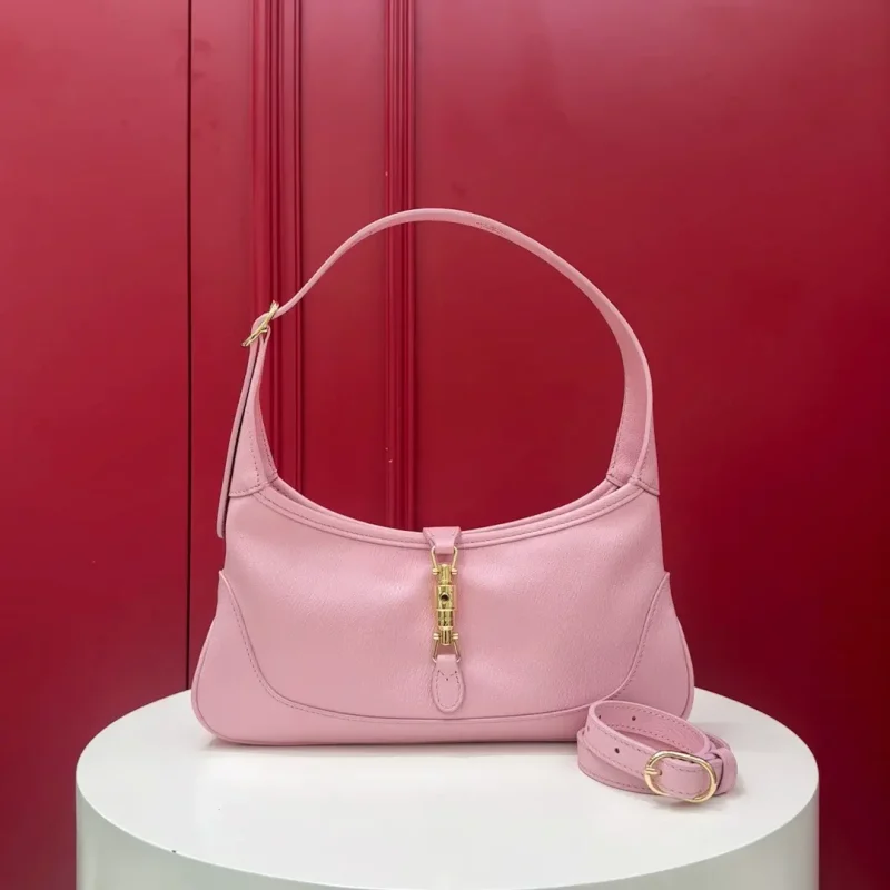 Small shoulder bag