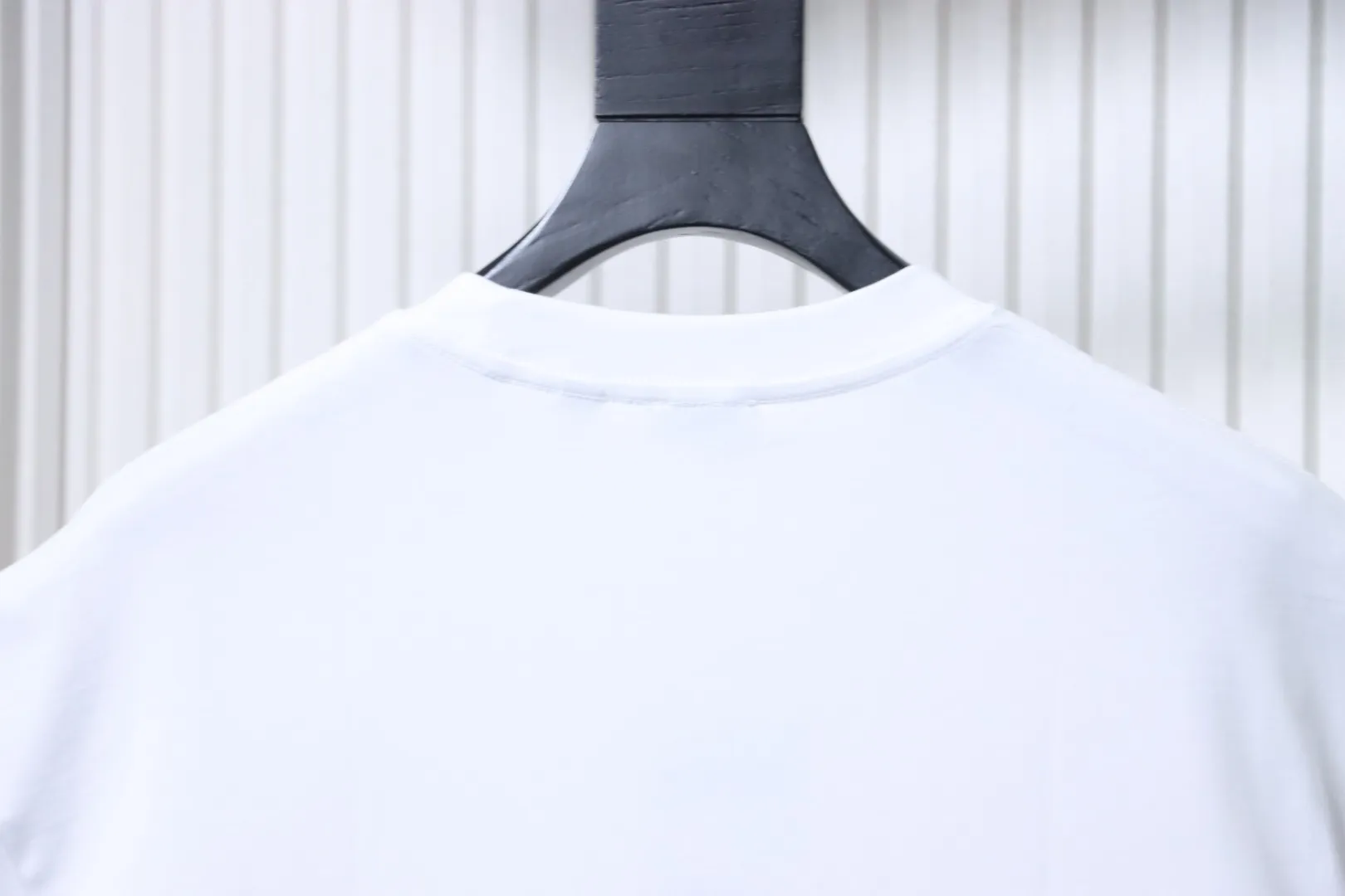 Striped Horse Print Short Sleeve T-Shirt - Rear Collar