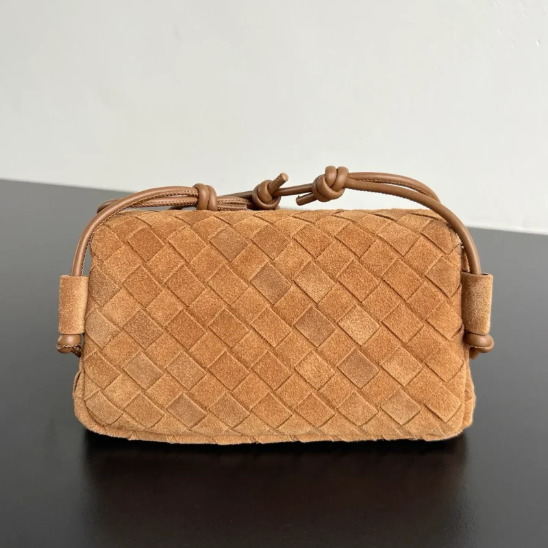 Suede Notturno crossbody bag
