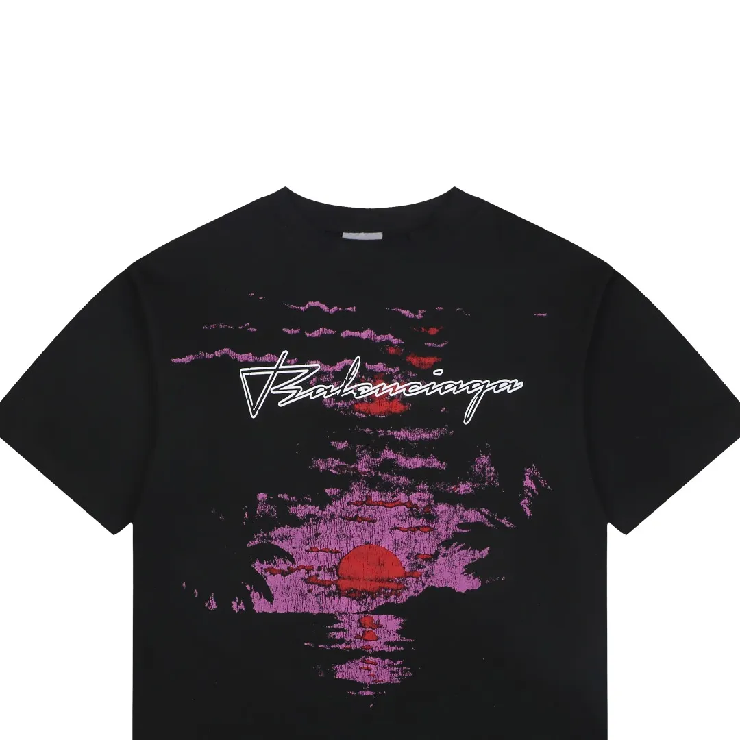 Sunset Graphic Oversized T-Shirt - Details