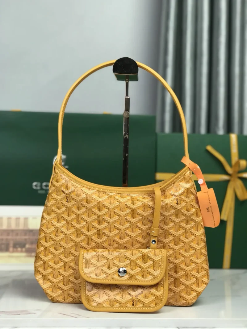 Yellow Mini Hobo – Dimensions: 26 x 11 x 22 cm