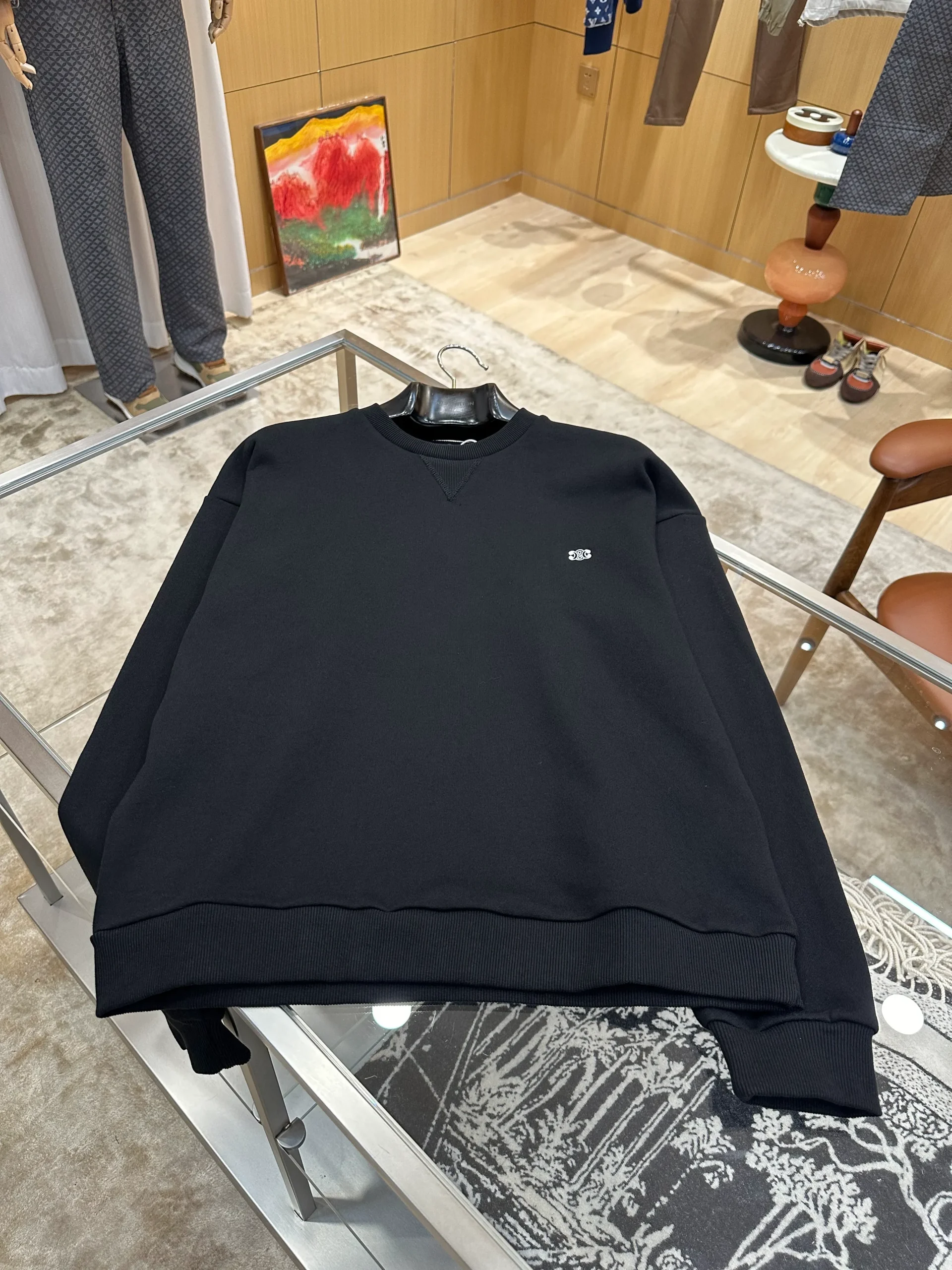 Arc de Triomphe Embroidered Crew Neck Sweatshirt - Front View Horizontal