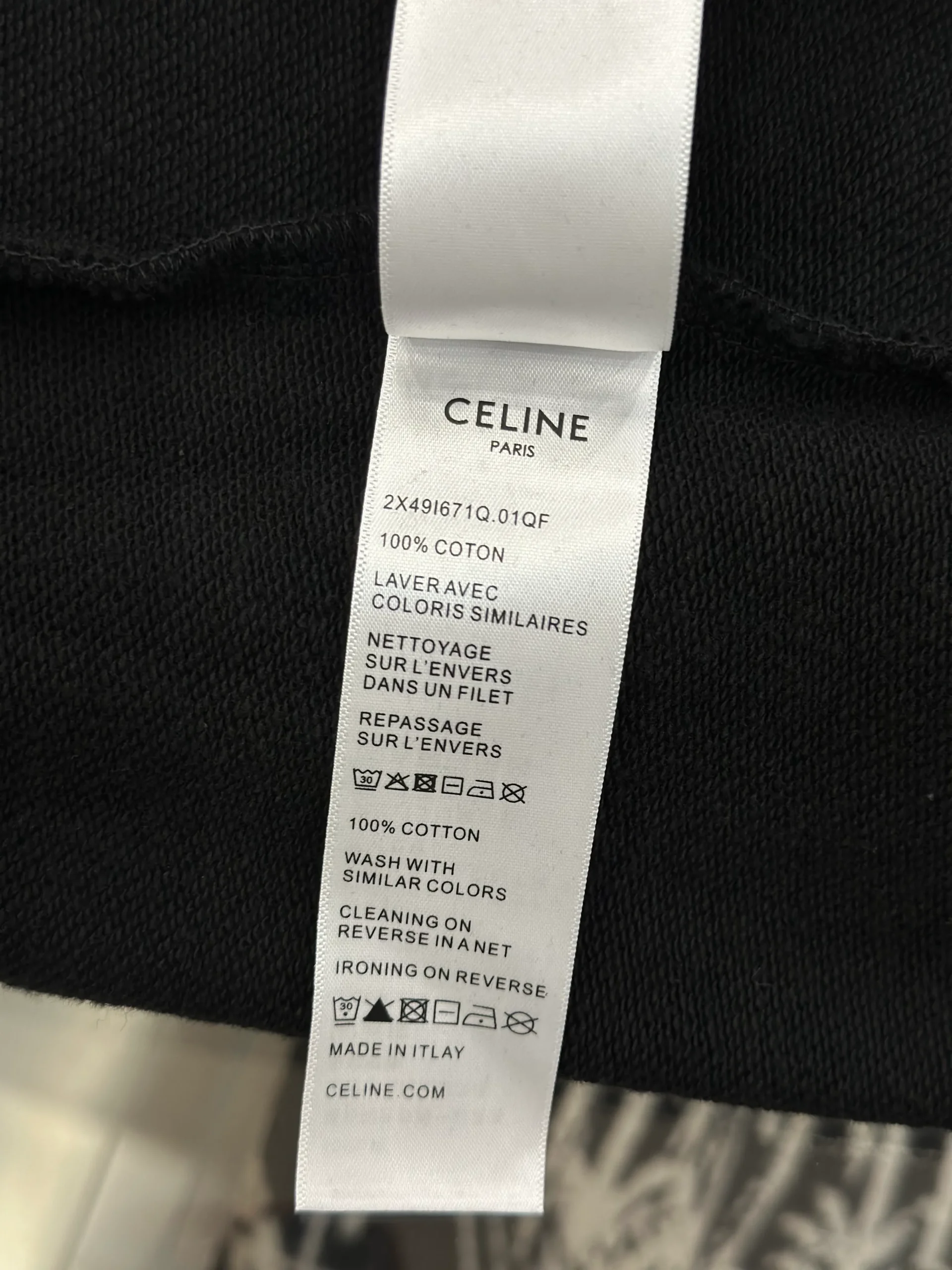 Arc de Triomphe Embroidered Hoodie - Label