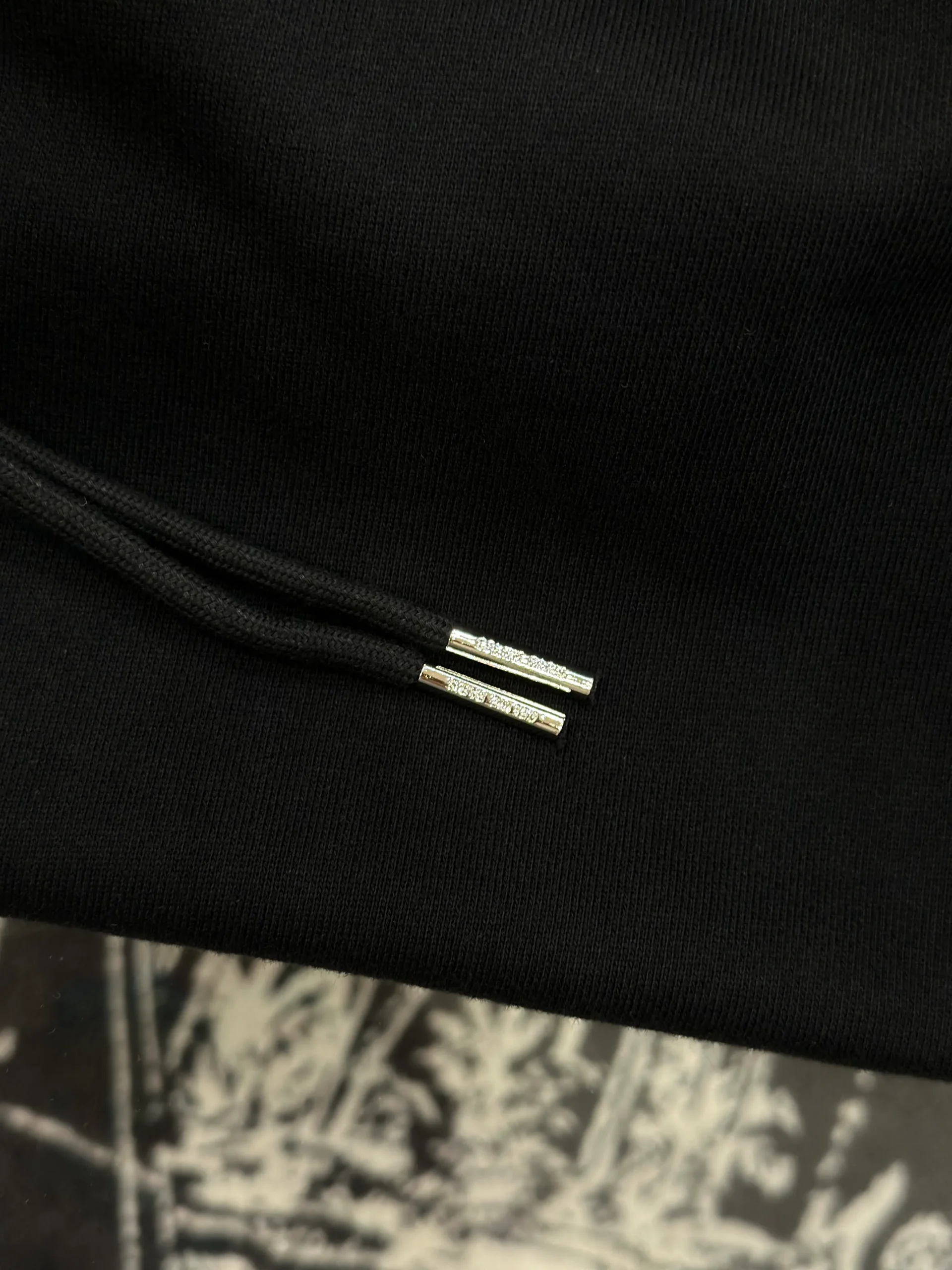 Arc de Triomphe Embroidered Hoodie - String
