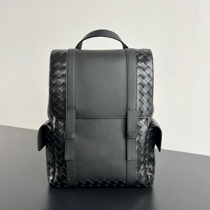 BV New Men's Backpack Dimensions: 39x31x14