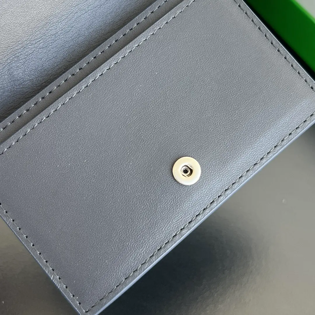 BV new-season card holder or short wallet, dark blue. Dimensions: 11 x 7.5 x 2.5.5