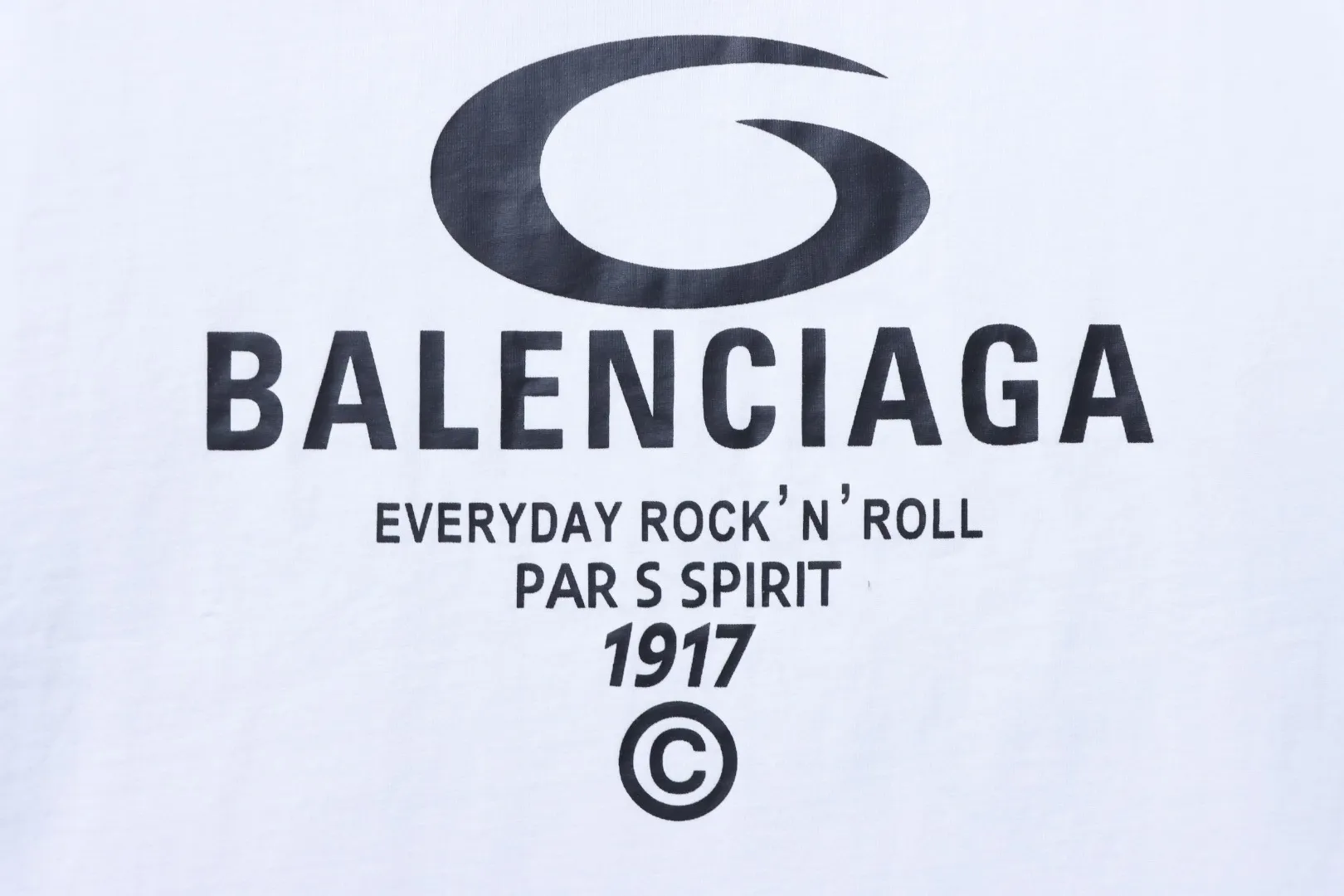 Balenciaga Circular Letter Print Distressed T-Shirt - Brand Logo