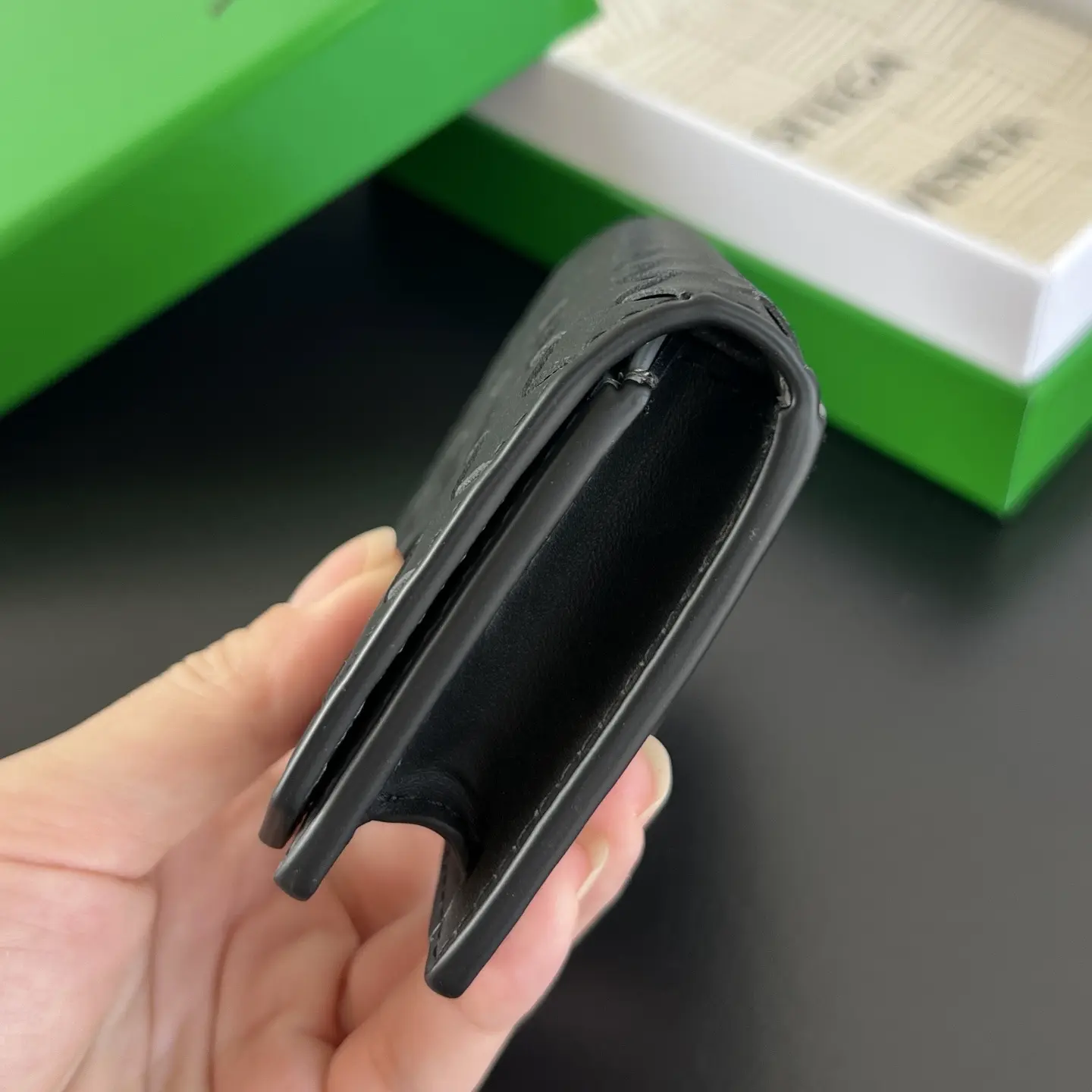 Bottega Veneta's new business card holder, black. Dimensions: 11 x 7.5 x 2.5 cm8
