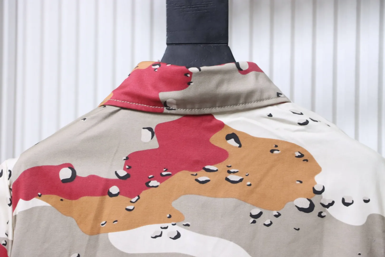 Camouflage Denim Short Sleeve Set - Rear Collar
