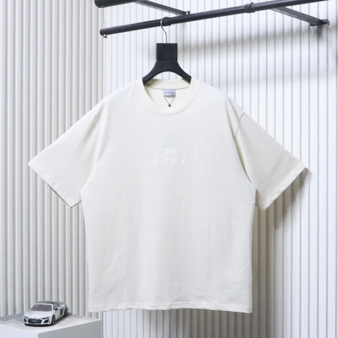 Double-B Embroidered Crew Neck T-Shirt - Front View White