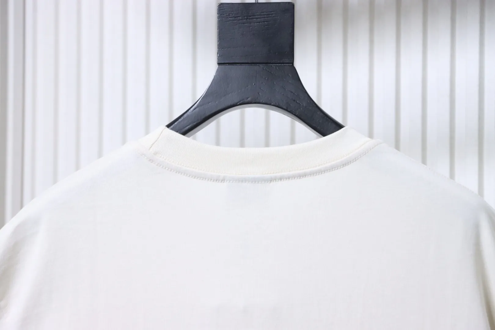 Double-B Embroidered Crew Neck T-Shirt - Rear Collar