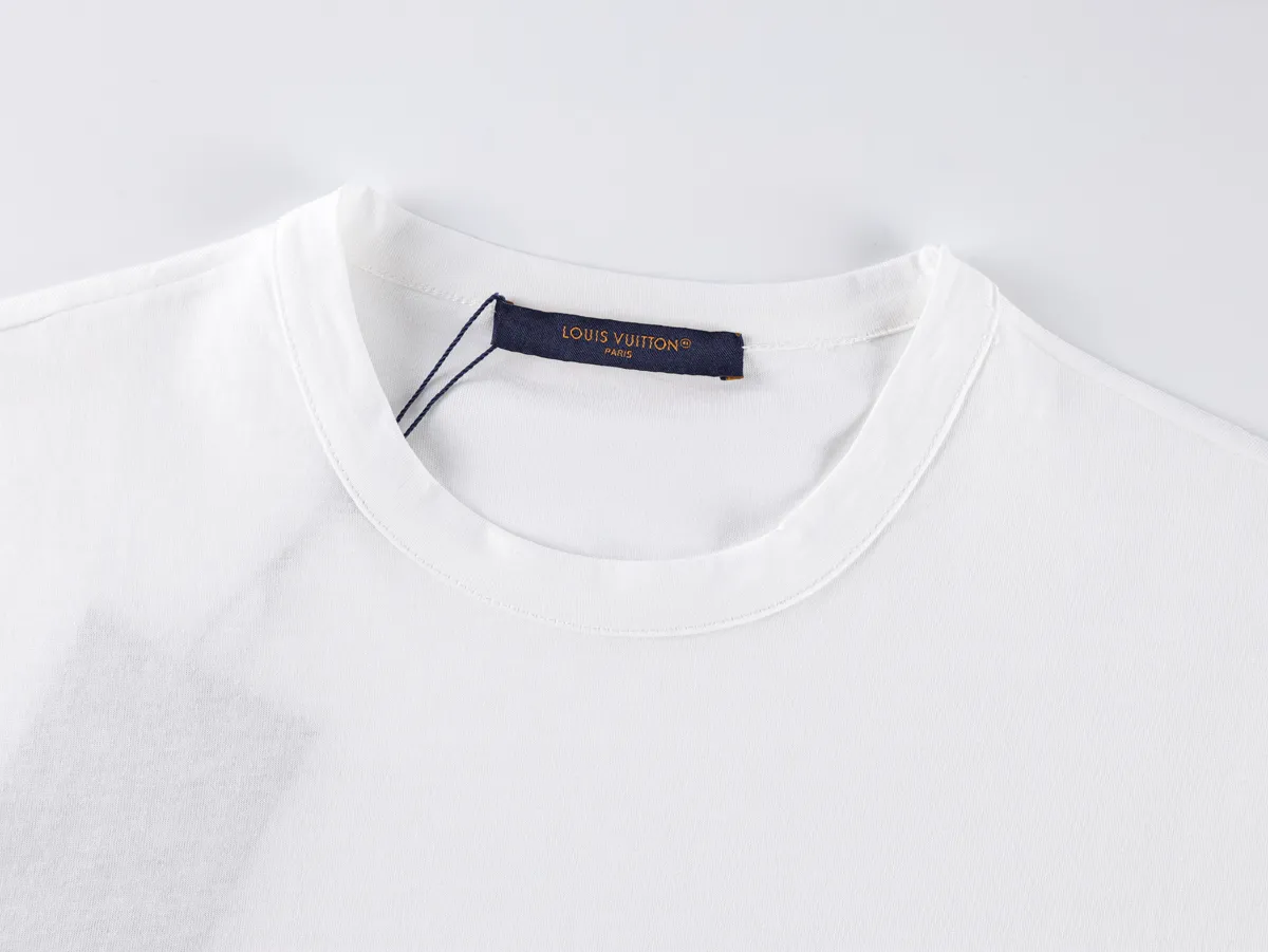 Gold-Plated Leather Logo Washed T-Shirt - Neckline