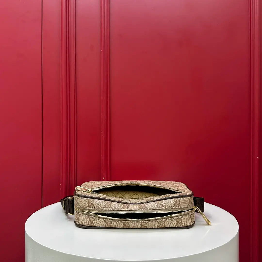 Kia mini handbag with woven ribbon, brown monogram. Dimensions: 21.5 x 14 x 5 cm4