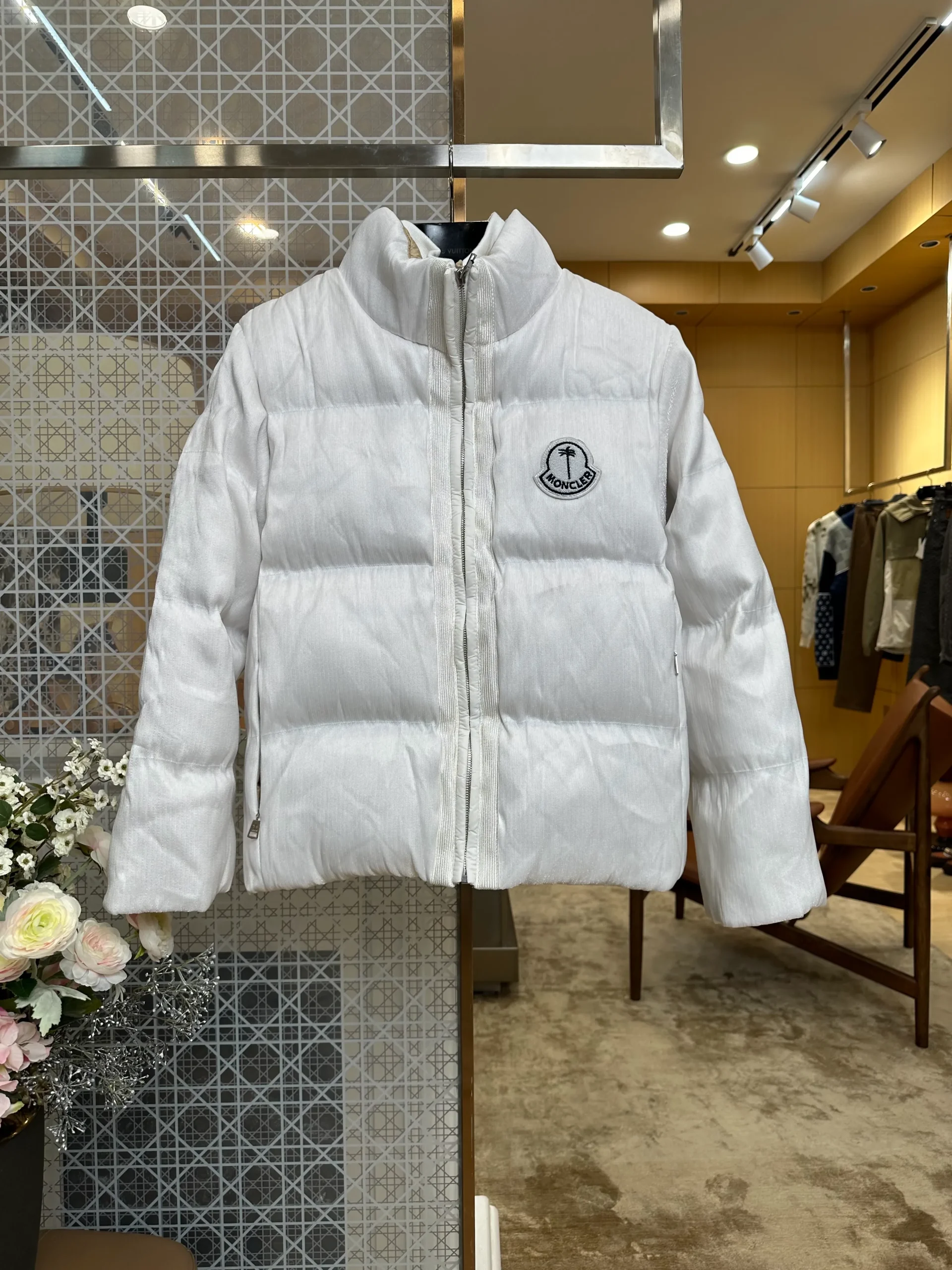 Palm Logo Stand Collar Down Jacket - Front View White