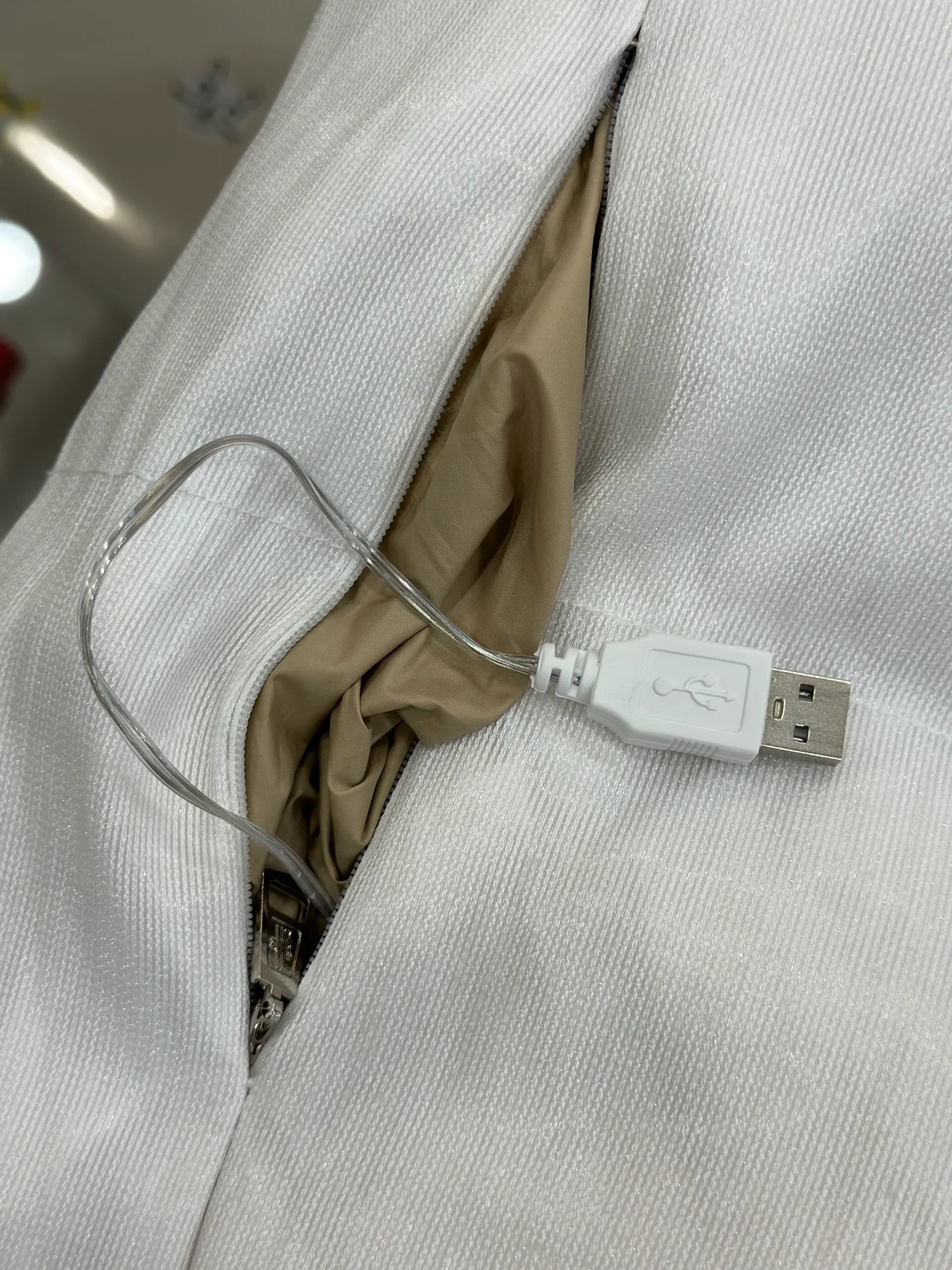 Palm Logo Stand Collar Down Jacket - USB Port
