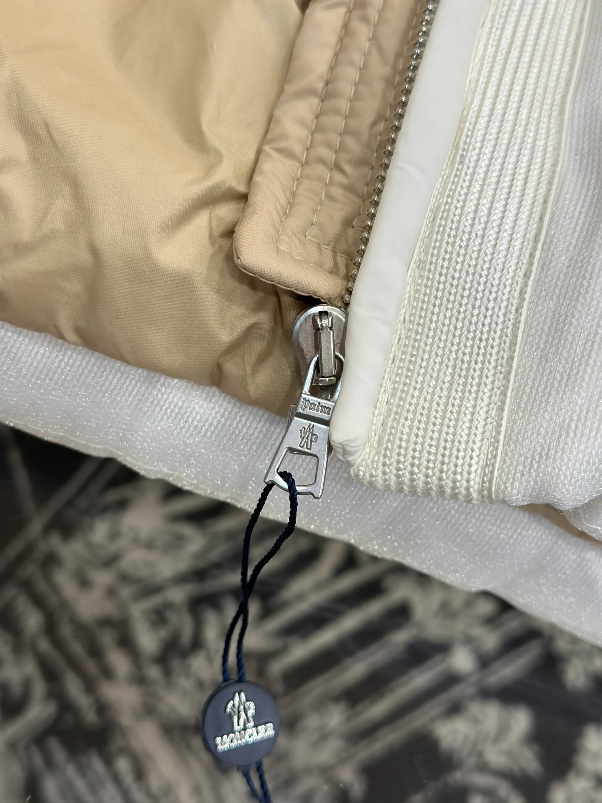 Palm Logo Stand Collar Down Jacket - Zipper
