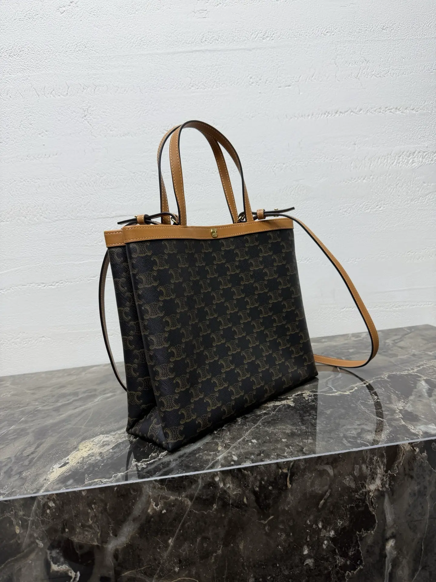 SQUARE CABAS Small Logo Print Handbag Dimensions: (26 x 23 x 8.5 cm)5