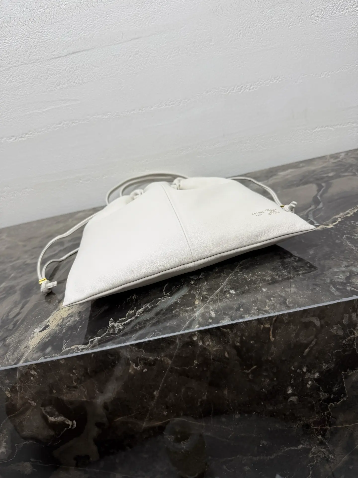 Small Crystal Pouch Handbag, Off-white. Dimensions: 29 x 32 x 0.5 cm5