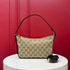 Small monogram shoulder bag. Dimensions: 22-14-5.5cm8