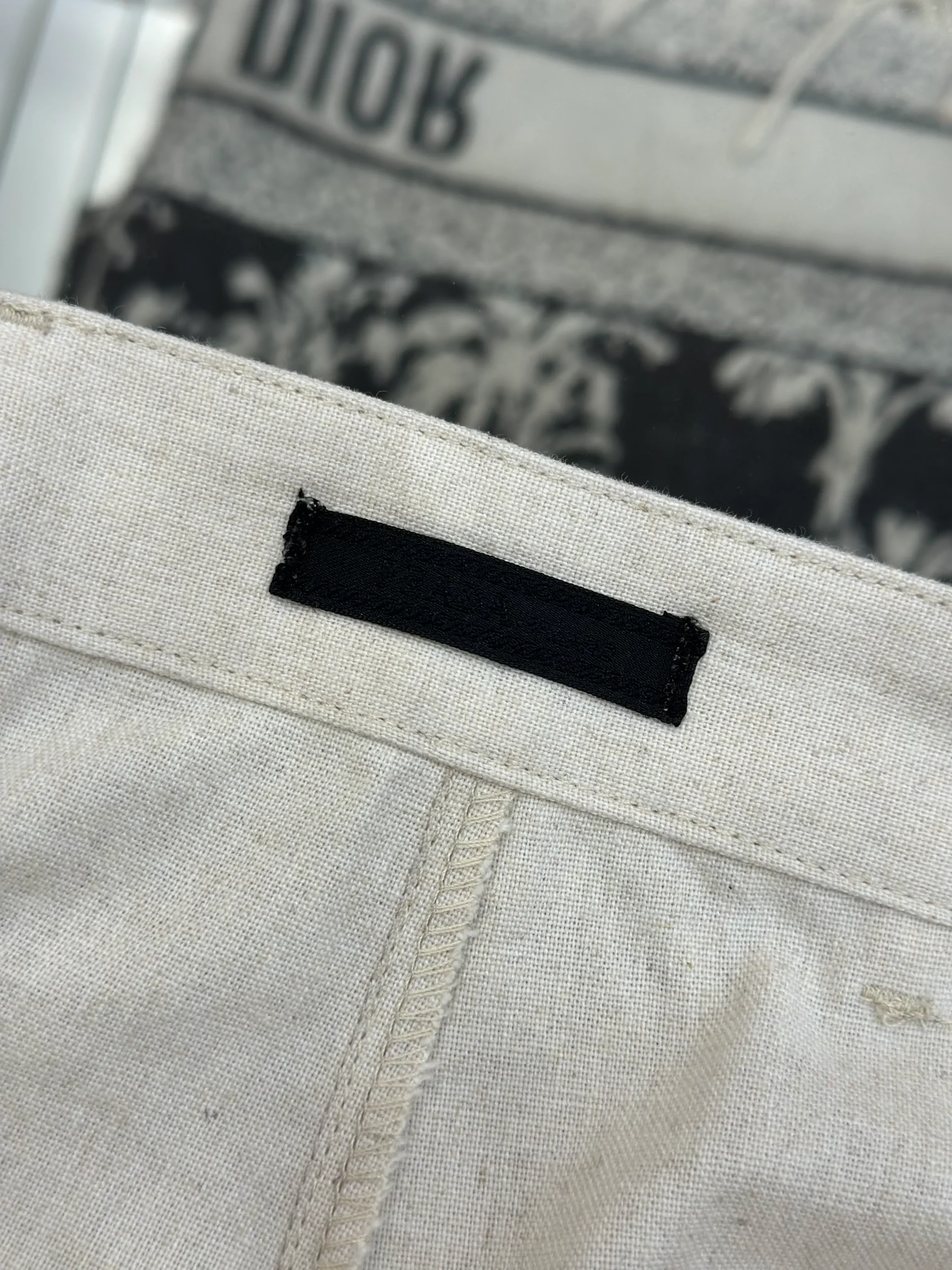 Straight-Leg Trousers with Metal Triangle Logo Pocket - Details