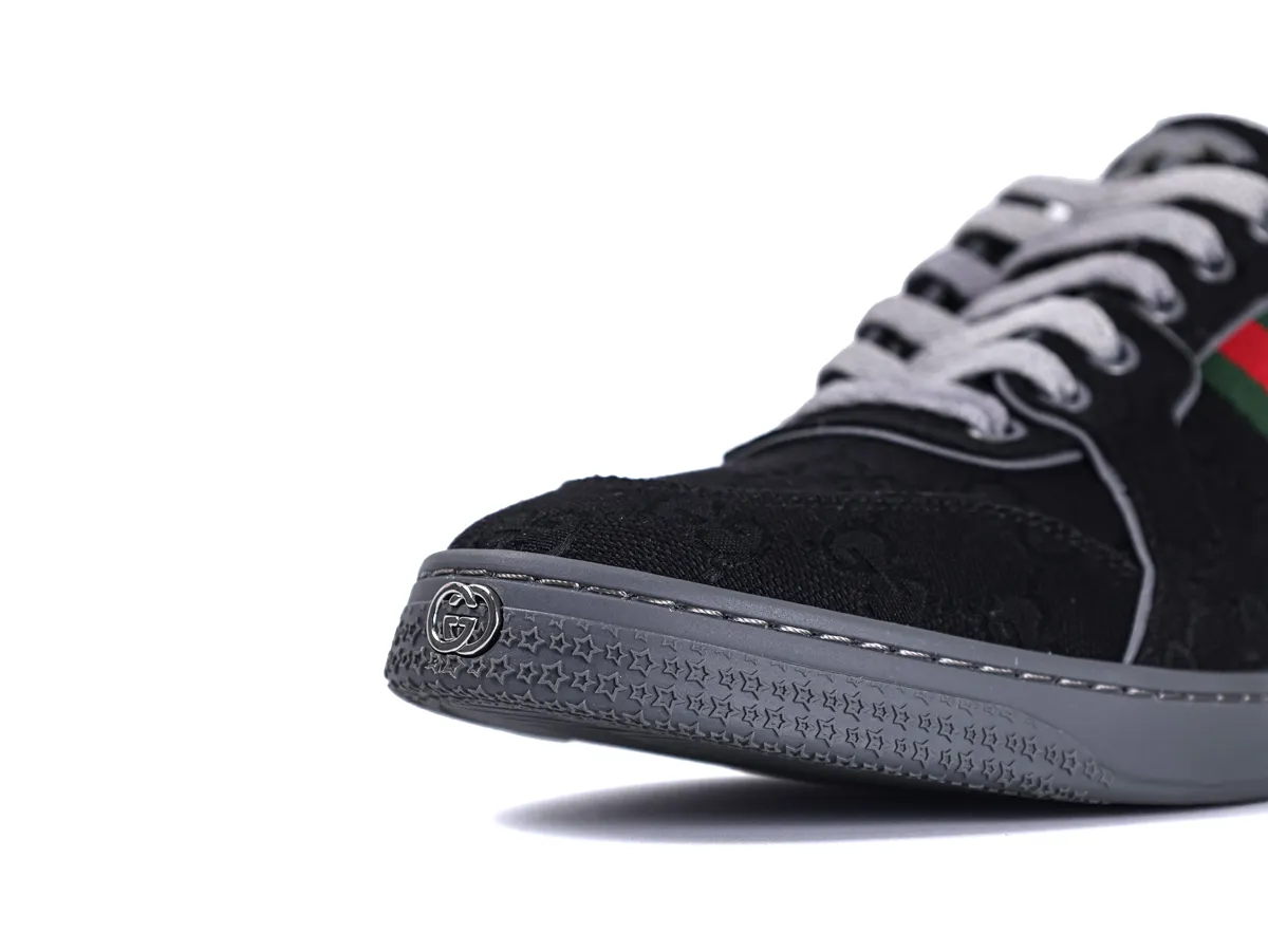 Stretch Low-top Sneakers Black - Front Toe