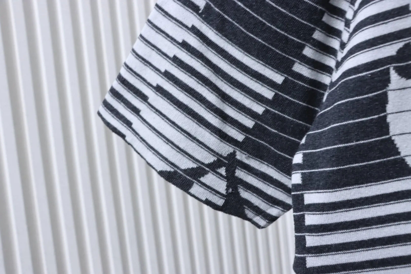 Striped Monogram Jacquard Knit Short Sleeve T-Shirt - Cuff