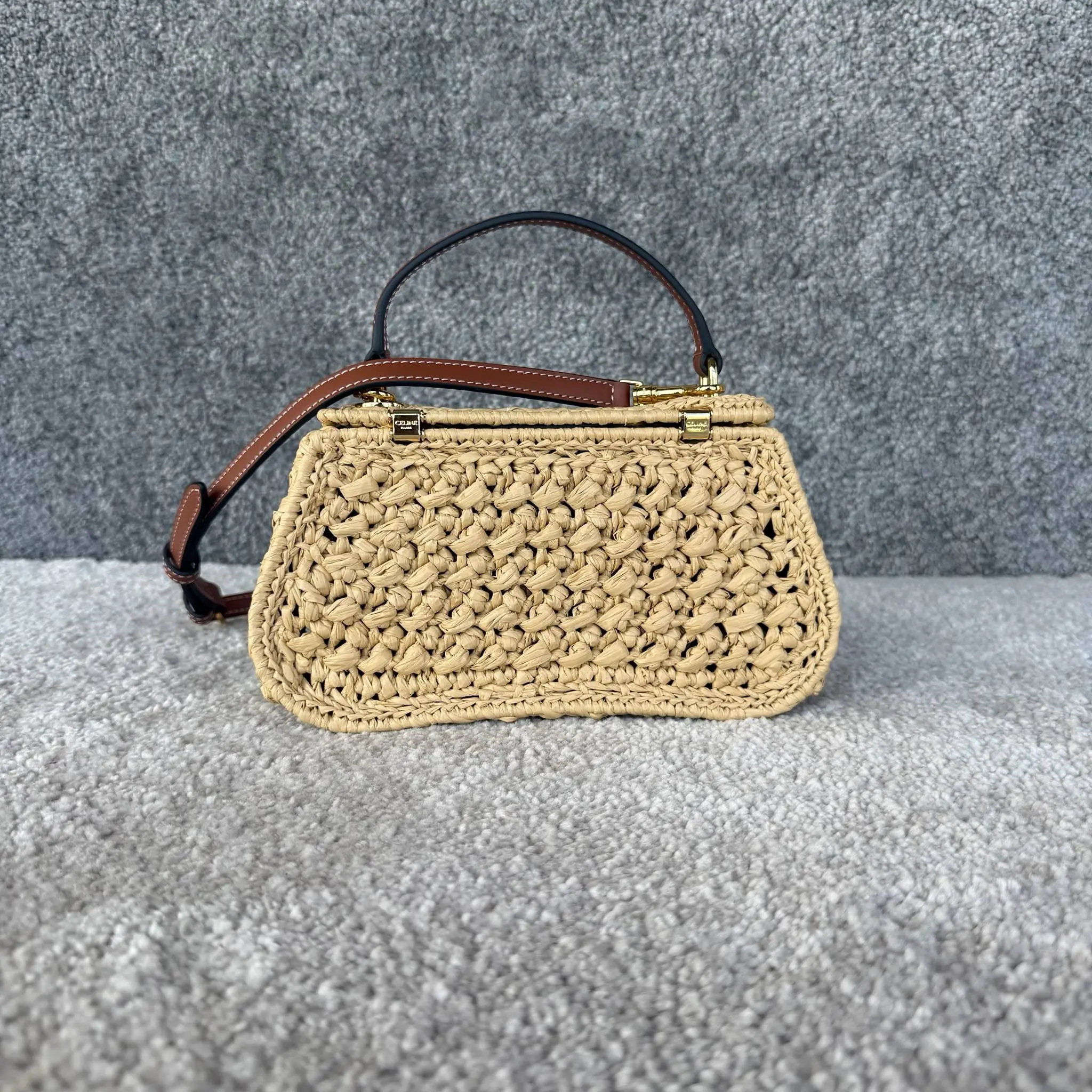 TEEN LOLA Woven Handbag 20x11.5x5cm with 57cm Extended Strap3