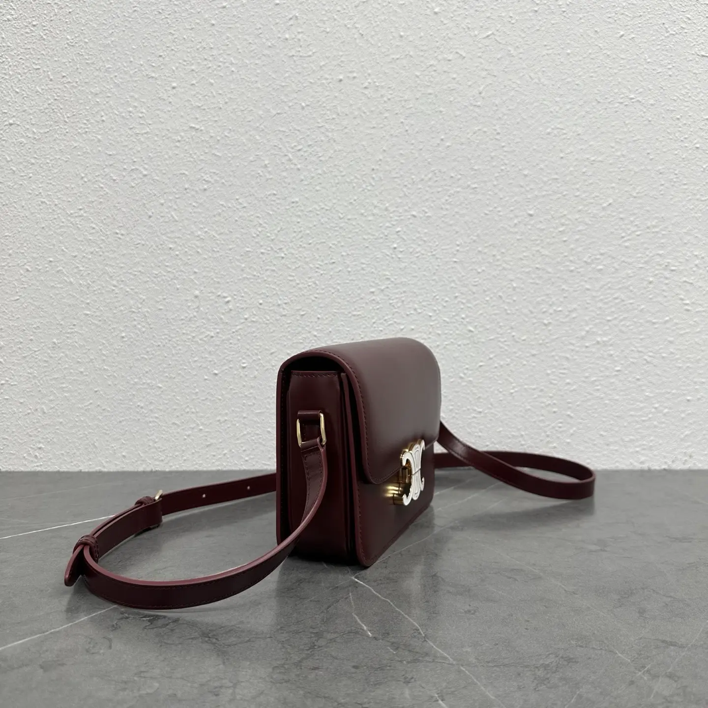TEEN TRIOMPHE Enamel Arc de Triomphe Handbag (Red)17
